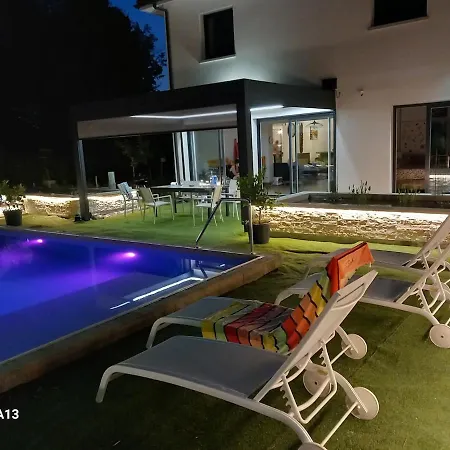 Des 3 Eaux Villa *